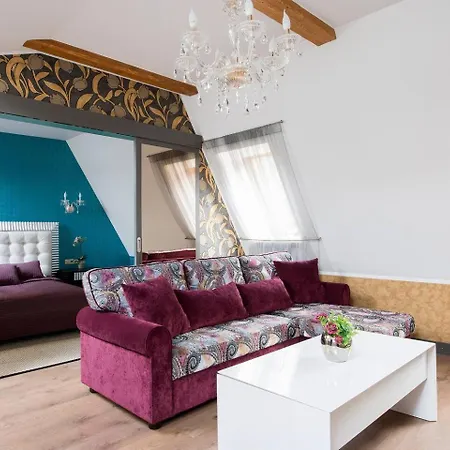Luxurious Old Riga Apartment Exterior photo